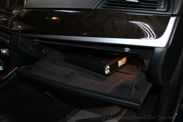 2015 BMW 5 Series 535i - 22946354 - 36