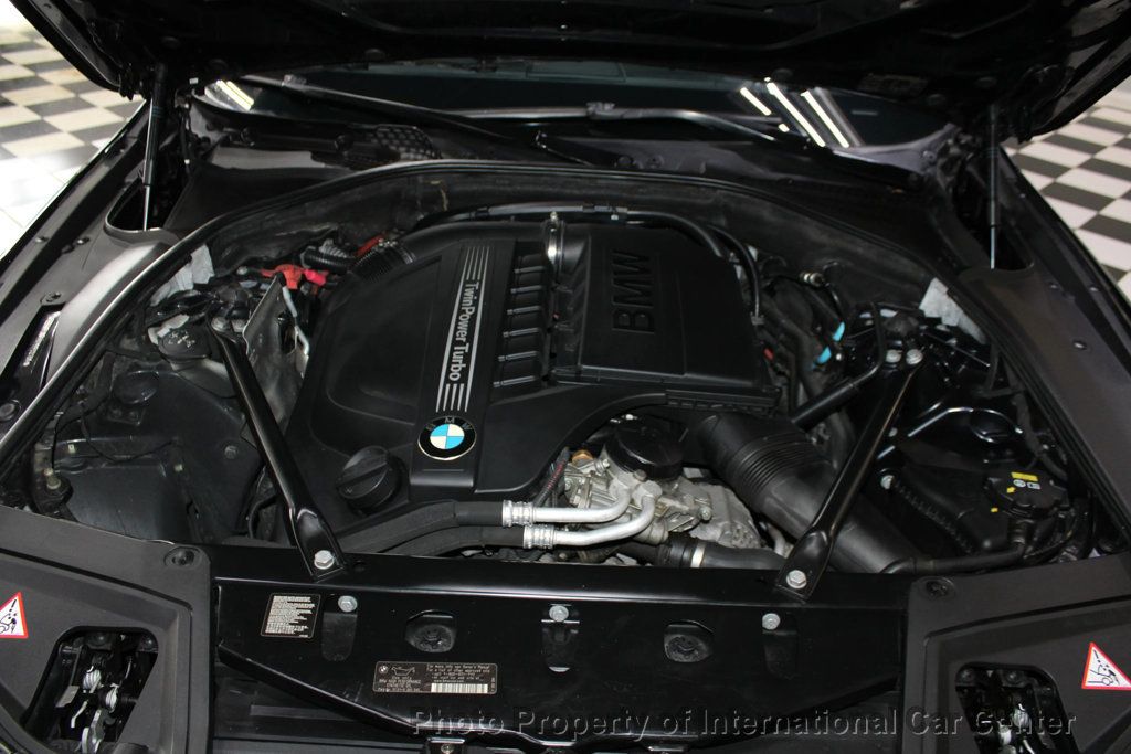 2015 BMW 5 Series 535i - 22946354 - 39