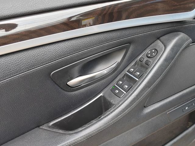 2015 BMW 5 Series 535i - 22984830 - 11