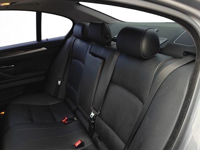 2015 BMW 5 Series 535i - 22984830 - 12