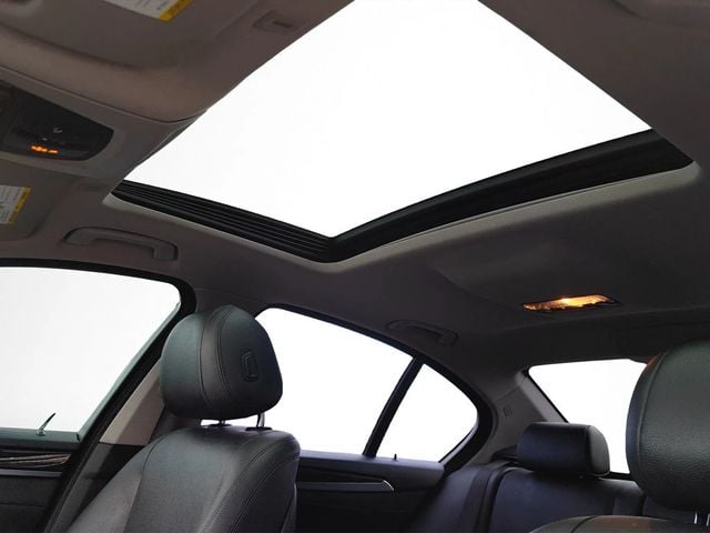 2015 BMW 5 Series 535i - 22984830 - 26