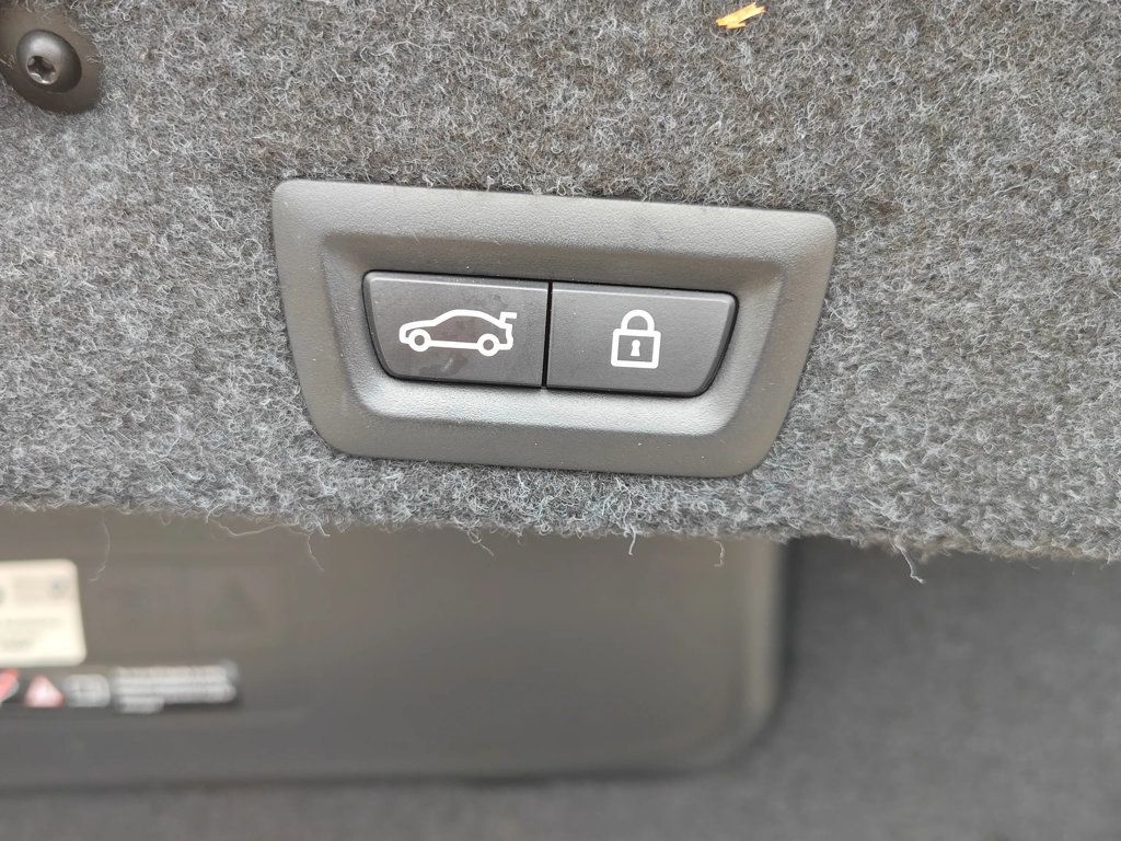 2015 BMW 5 Series 535i - 22984830 - 27