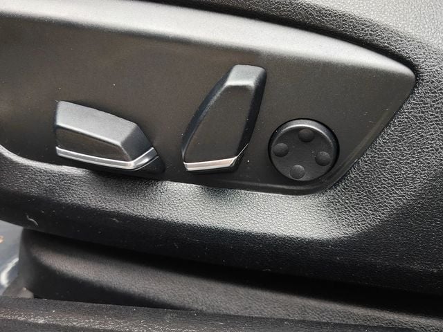 2015 BMW 5 Series 535i - 22984830 - 28