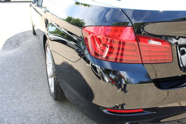 2015 BMW 5 Series 535i - 22905897 - 9