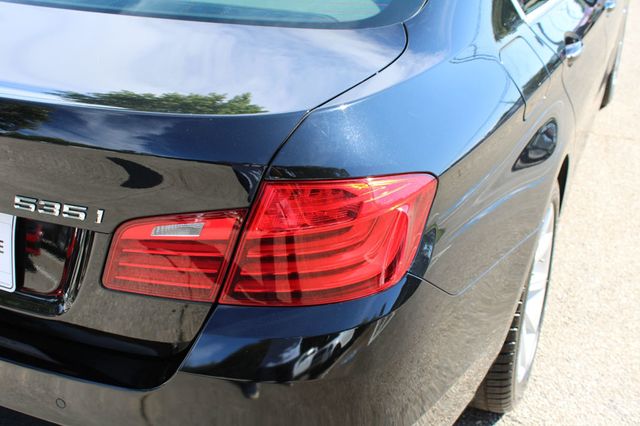 2015 BMW 5 Series 535i - 22905897 - 10