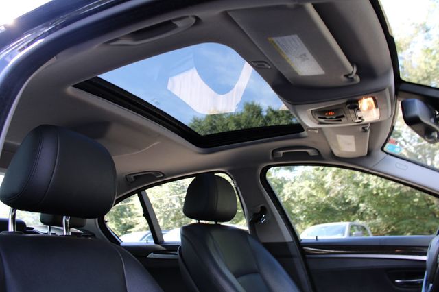 2015 BMW 5 Series 535i - 22905897 - 15