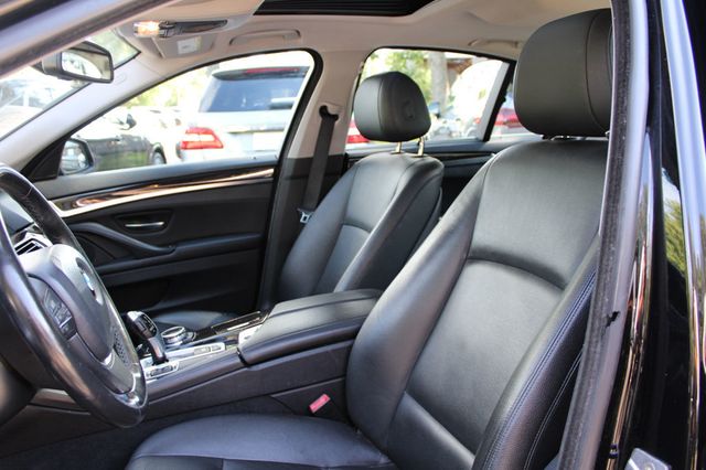 2015 BMW 5 Series 535i - 22905897 - 18