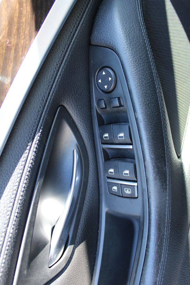 2015 BMW 5 Series 535i - 22905897 - 23