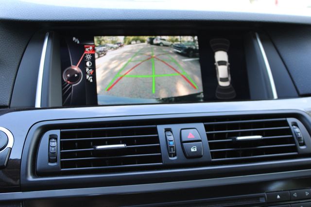 2015 BMW 5 Series 535i - 22905897 - 25