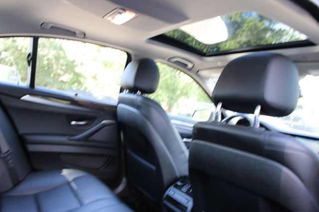2015 BMW 5 Series 535i - 22905897 - 33
