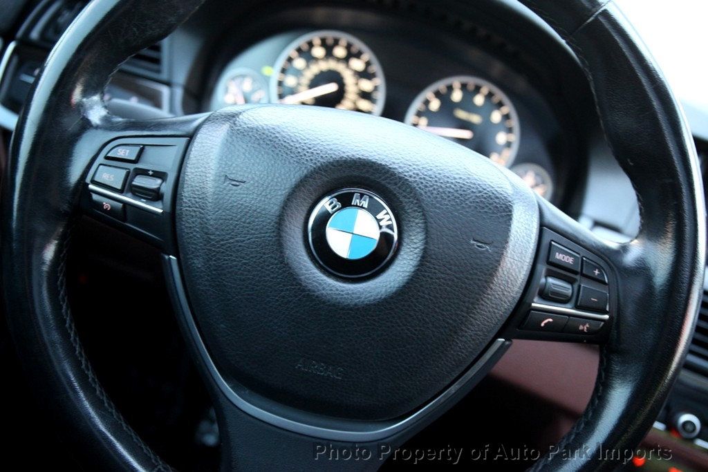 2015 BMW 5 Series 535i xDrive - 20699403 - 59