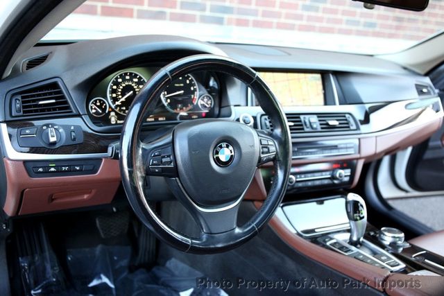 2015 BMW 5 Series 535i xDrive - 22915762 - 23