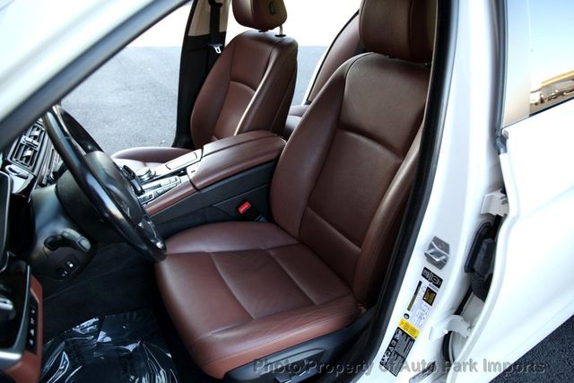 2015 BMW 5 Series 535i xDrive - 22915762 - 25