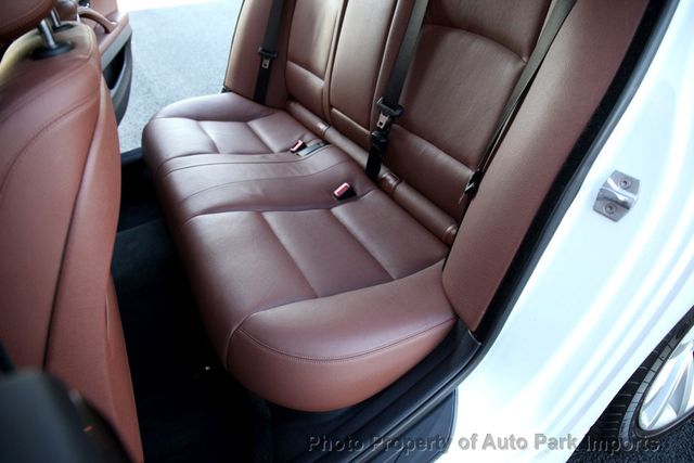 2015 BMW 5 Series 535i xDrive - 22915762 - 26