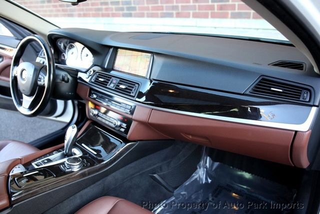 2015 BMW 5 Series 535i xDrive - 22915762 - 33