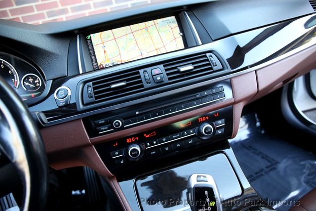 2015 BMW 5 Series 535i xDrive - 22915762 - 36