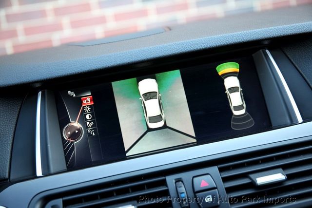 2015 BMW 5 Series 535i xDrive - 22915762 - 39