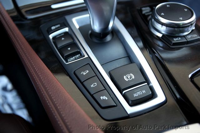 2015 BMW 5 Series 535i xDrive - 22915762 - 42