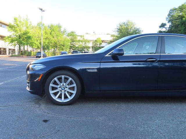 2015 BMW 5 Series 535i xDrive - 23045539 - 10