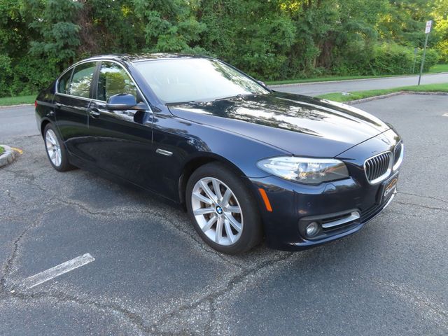 2015 BMW 5 Series 535i xDrive - 23045539 - 19