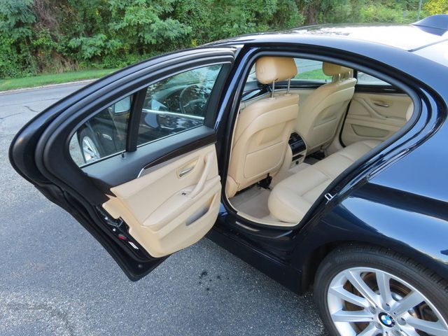 2015 BMW 5 Series 535i xDrive - 23045539 - 29