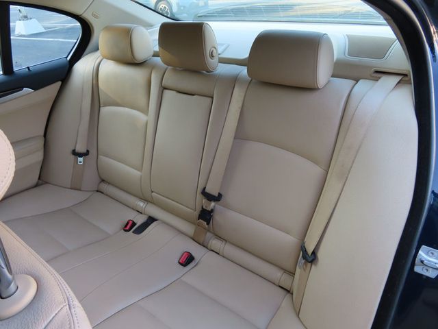 2015 BMW 5 Series 535i xDrive - 23045539 - 31
