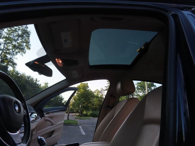 2015 BMW 5 Series 535i xDrive - 23045539 - 32