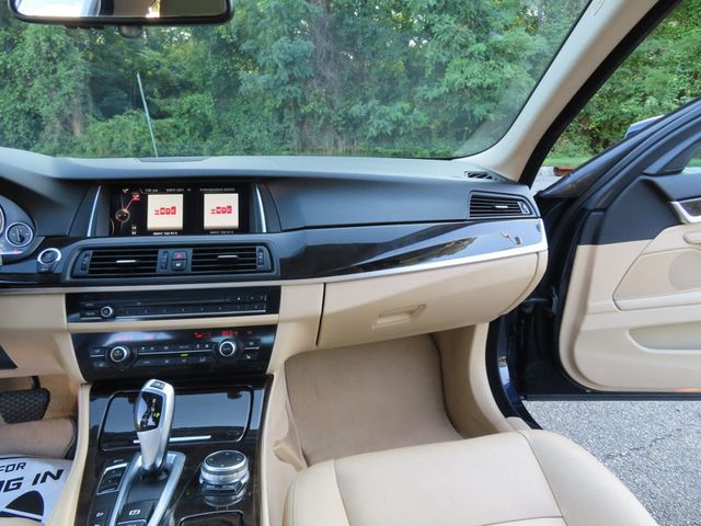 2015 BMW 5 Series 535i xDrive - 23045539 - 35