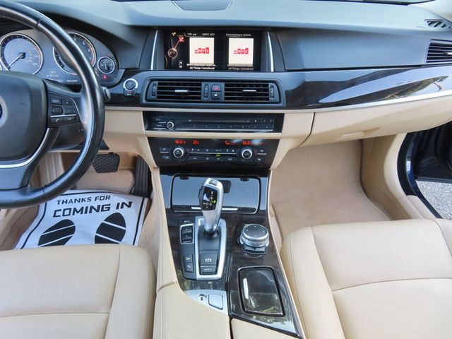 2015 BMW 5 Series 535i xDrive - 23045539 - 36