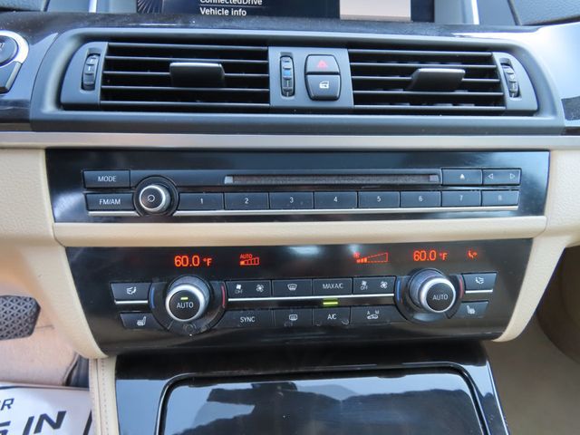 2015 BMW 5 Series 535i xDrive - 23045539 - 40