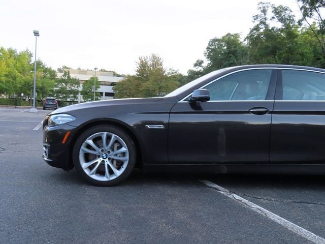 2015 BMW 5 Series 535i xDrive - 23068416 - 12