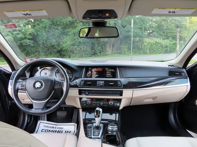 2015 BMW 5 Series 535i xDrive - 23068416 - 6