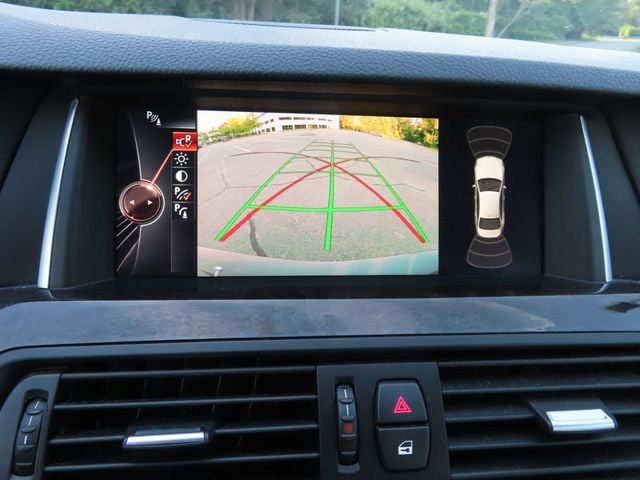 2015 BMW 5 Series 535i xDrive - 23068416 - 8