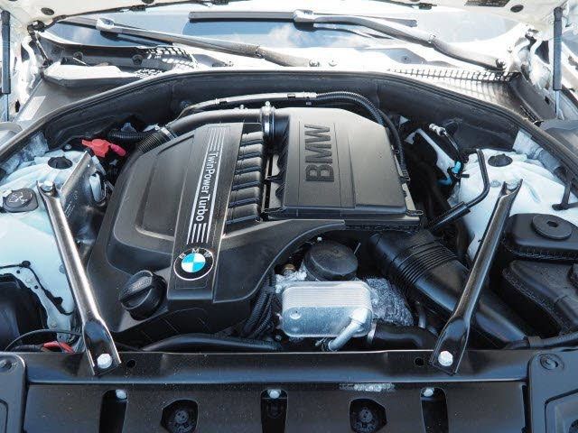 2015 BMW 5 Series 535i xDrive - 18336913 - 26