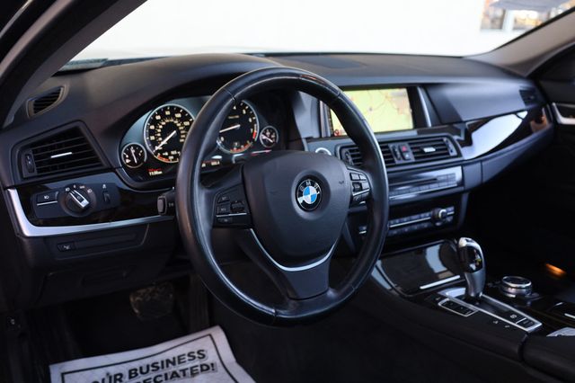 2015 BMW 5 Series 535i xDrive - 22972602 - 13