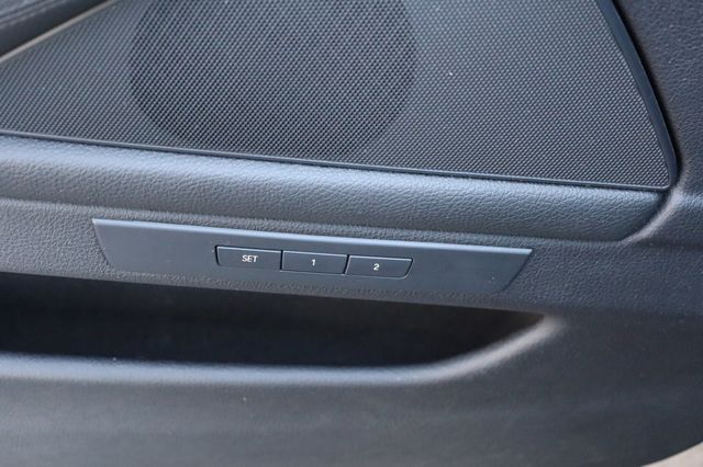 2015 BMW 5 Series 535i xDrive - 22972602 - 33