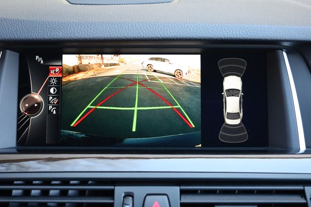 2015 BMW 5 Series 535i xDrive - 22972602 - 37