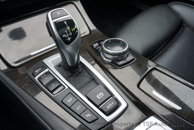 2015 BMW 5 Series 535i xDrive M SPORT/DRIVER ASSIST/HUD/COLD WEATHER/PREMIUM PKGS - 23000911 - 31