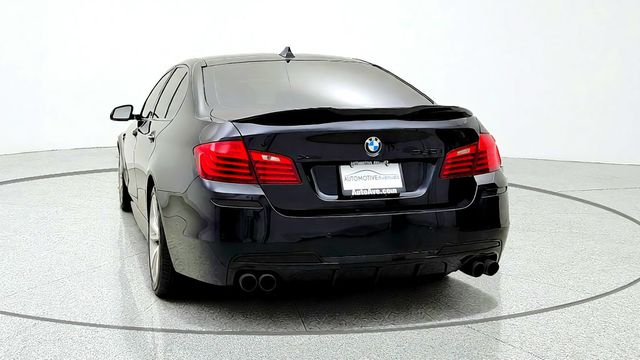 2015 BMW 5 Series 550i xDrive - 23099045 - 5