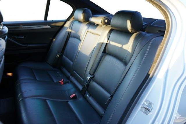 2015 BMW 5 Series CARBON EVERYWHERE! SUPER WELL KEPT! AMAZING UPGRADES! CLEAN WOW  - 22916815 - 18