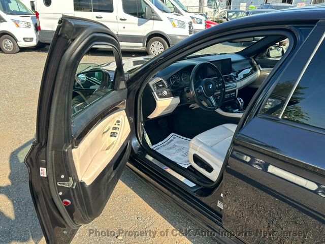2015 BMW 5 Series Exceptionally clean M-Sport, Carplay, Rear Camera - 22899204 - 70