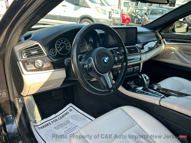 2015 BMW 5 Series Exceptionally clean M-Sport, Carplay, Rear Camera - 22899204 - 71