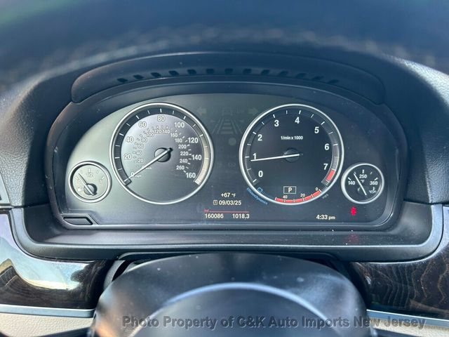 2015 BMW 5 Series Exceptionally clean M-Sport, Carplay, Rear Camera - 22899204 - 84