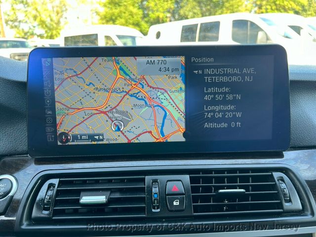 2015 BMW 5 Series Exceptionally clean M-Sport, Carplay, Rear Camera - 22899204 - 89