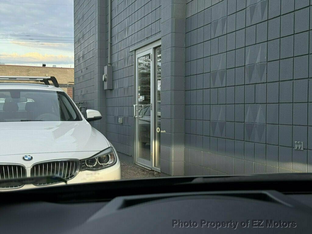 2015 BMW 5 Series Gran Turismo 83440 KM! NO ACCIDENTS! CERTIFIED! - 22872793 - 52