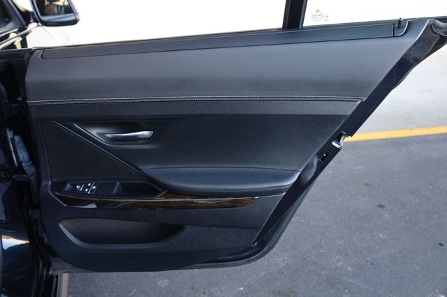 2015 BMW 6 Series 640i xDrive  Gran - 22970854 - 19