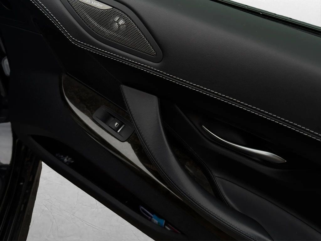 2015 BMW 6 Series 650i Gran - 22934480 - 18