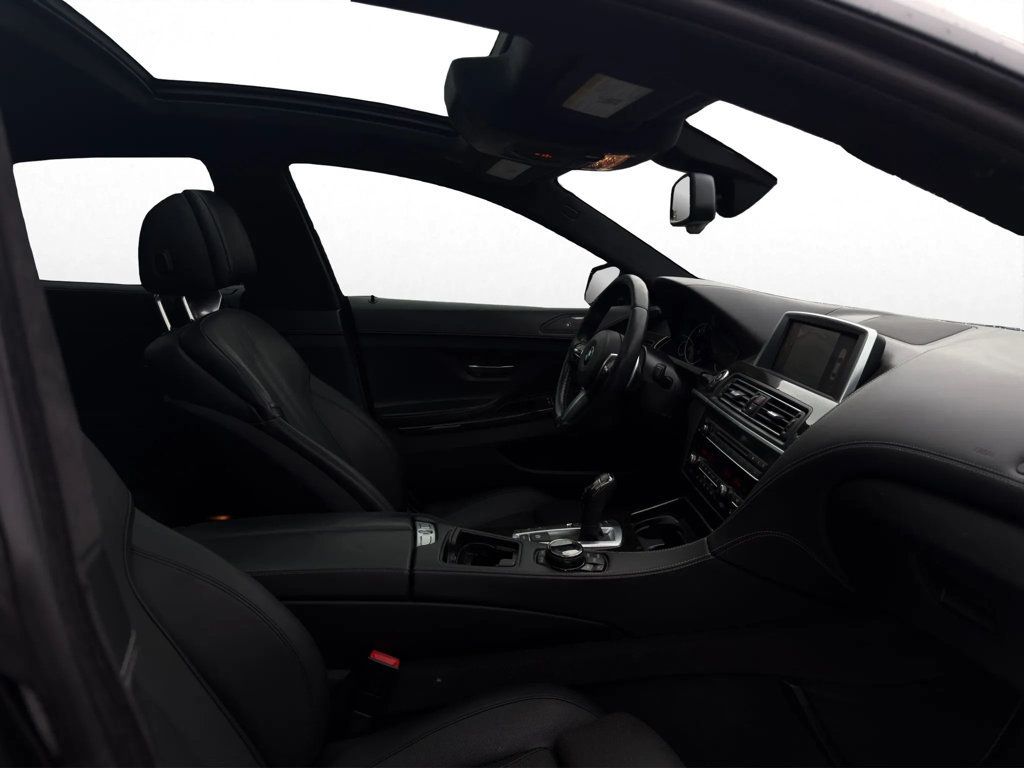 2015 BMW 6 Series 650i Gran - 22934480 - 19