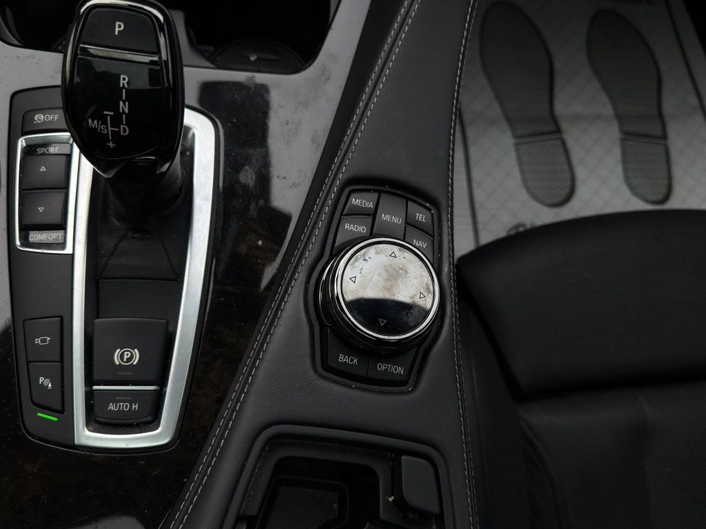 2015 BMW 6 Series 650i Gran - 22934480 - 29