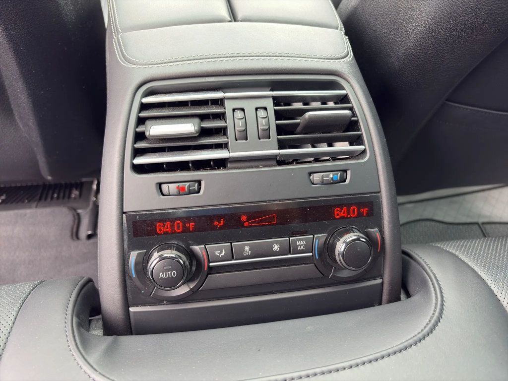 2015 BMW 6 Series 650i Gran - 23027392 - 21